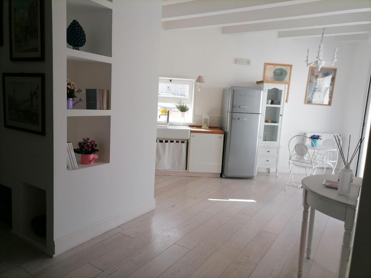 Appartamento Shabby Chic Barletta Exterior foto